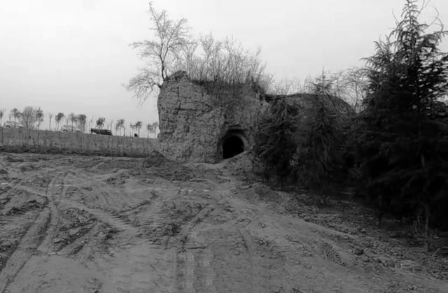 洛阳埋葬关羽后灵异事件:河南“关羽墓”只是一小砖窑，1800年后其现状为何如此心酸？