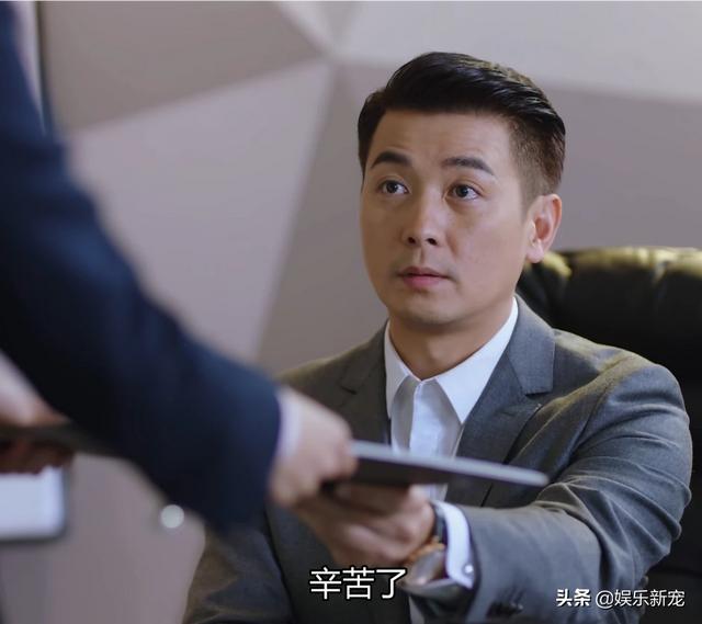 在远方大结局:《在远方》​为什么刘云天突然给霍梅发双倍奖金