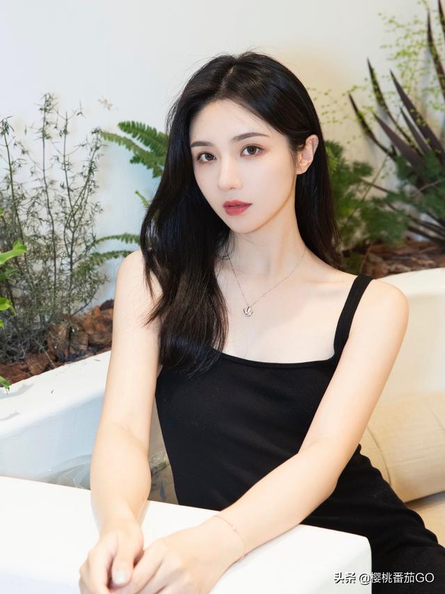 女生怎样穿搭比较好？如何让自己一步步走向精致？