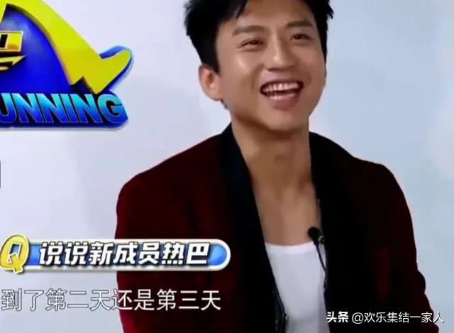 杨幂迪丽热巴合影:跑男团为什么要冷落迪丽热巴