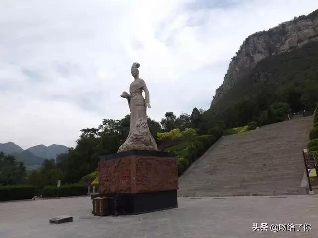 王克勤排:迟尚斌，戚务生，徐根宝球员时期谁的水平最高？