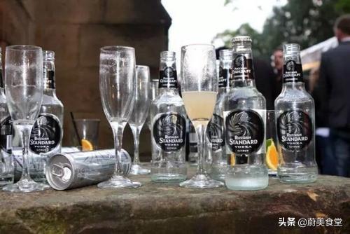 关于白鲸的资料和图片:为什么卡卡西能使出冰遁一角白鲸，这不应该是血继限界的忍术吗？
