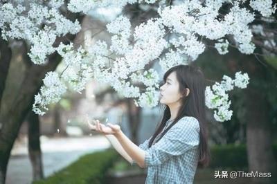 小犬与女孩 迅雷下载:该不该删掉前女友？该如何对待我和她的关系呢？