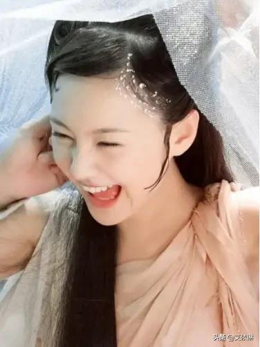 郑爽整容前后照片:像郑爽这样的，以后还能有人要吗？