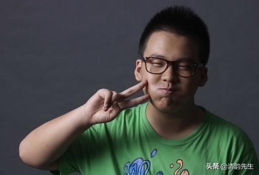林俊峰:哪些明星家里很有钱，是名副其实的富二代？