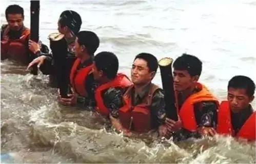 2021郑州水灾死亡人数，这次河南大暴雨，受灾严重。暴雨之前，有没有其它征兆呢