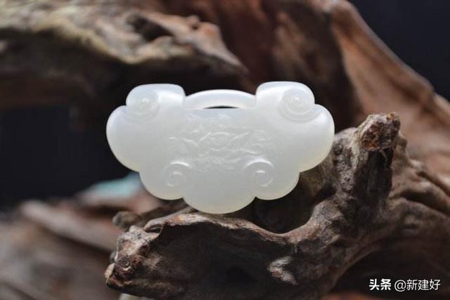 形容玉石的成语,赞琢玉水平高的词语有哪些？