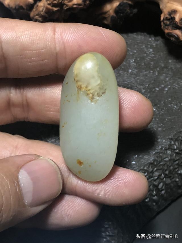 两三千块钱能买到真的和田玉籽料吗