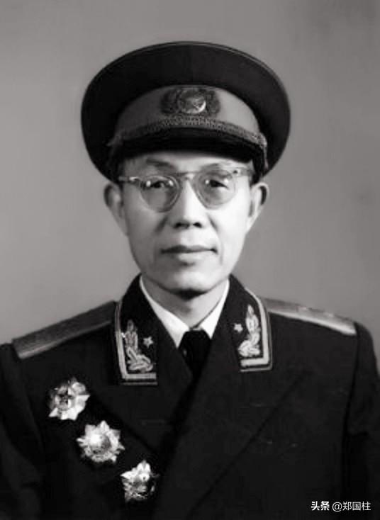 肖新槐(1907—1980,湖南郴州市宜章县人,开国中将.