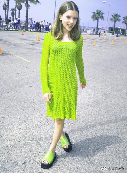 绯红女巫演员:谁才是最性感最美的漫威女神，绯红女巫或者黑寡妇