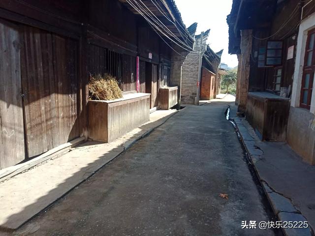 106公路灵异事件:你身边有科学无法解释的现象吗？