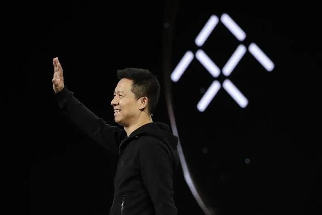 贾跃亭宣布破产重组完成:申请破产后，贾跃亭表示会回国，都破产了他还回来干嘛？