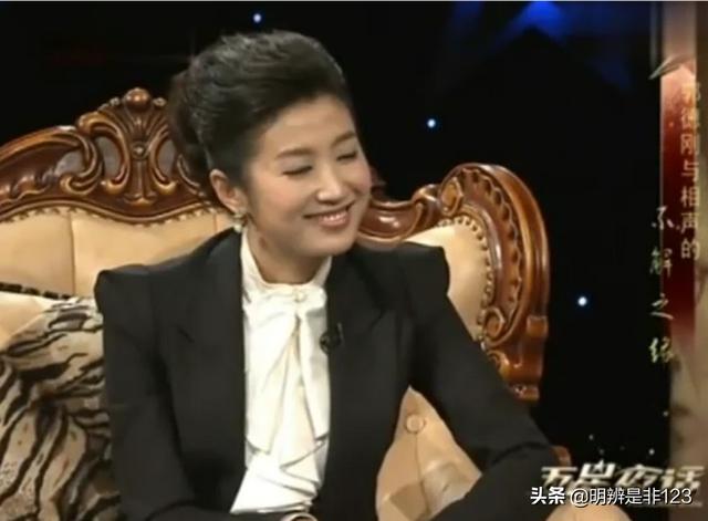 李咏周立波:你觉得周立波算是娱乐圈的人吗？