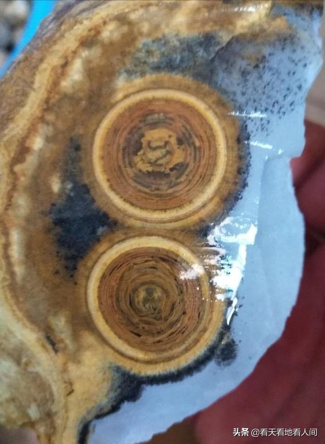 养玉三年玉养人一生是哪种玉,男护心养心适合带什么玉？