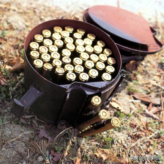 头条问答 - 如果能够提升德制mg42的弹容量,让它和m249比谁更好?