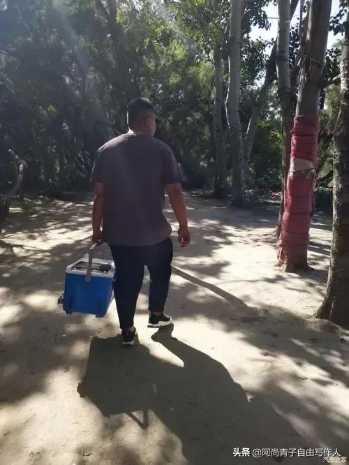 我和我的宠物店的男人们:离婚带孩子的男人，咋那么不好找对象呢？难道说好男人活该吗？