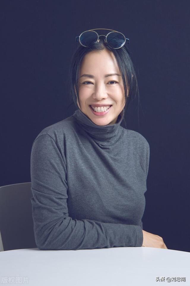 李佳薇个人资料:马龙、许昕等是应该继续扛旗还是应该激流勇退让位于新人