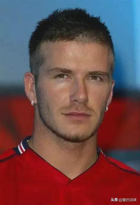 迄今为止，足球史上最难超越的十大巨星球员都有谁？插图25