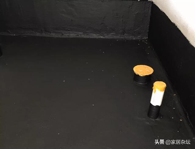 防水一般涂刷几遍(防水涂刷一遍多厚)
