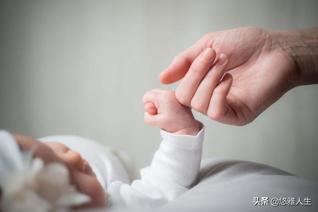 刘涛女儿照片:连续生下两个自闭症孩子，是什么原因？
