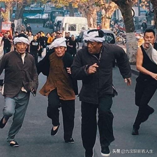方青卓的前老公是谁:郑云的《站住！小偷》你失望了吗，谈谈你的感想