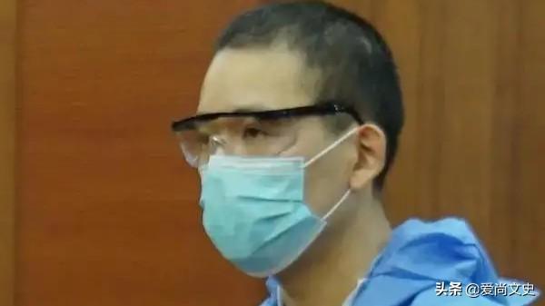 2岁男童被母亲男友折磨致死,男童母亲为何不上前阻止？