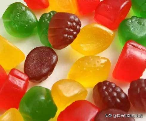 昆莱小雪人 刷小艺:童年的味道有很多，大家最不能忘记的味道有哪些呢？