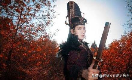 秦始皇为什么疼爱胡亥:秦二世胡亥为什么不能够把秦始皇的辉煌延续下去呢？
