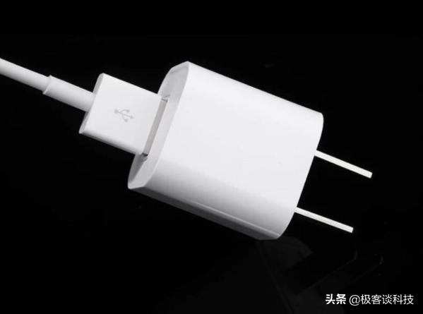 头条问答 手机充电器5v 1a和5v 2a的区别是什么 能通用吗 汇聚魔杖的回答 0赞