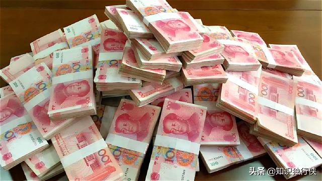 价值1000万的古玉图片,在煤堆里捡到这块煤玉，值多少钱？