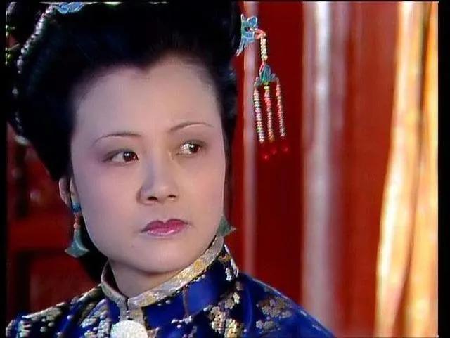 红楼梦中尤氏称贾璜妻金氏婶子符合辈分称呼吗