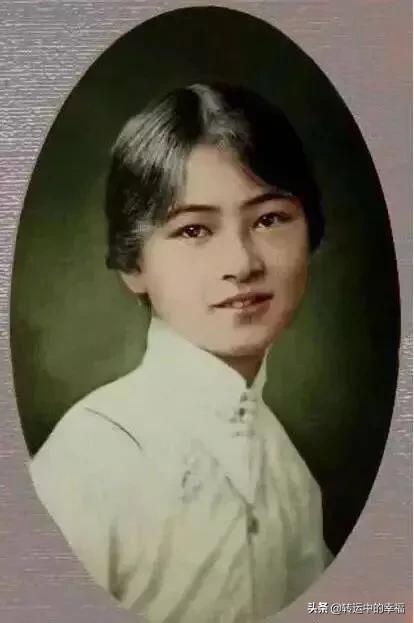 你更喜欢林徽因的诗,还是徐志摩的诗?为什么？
