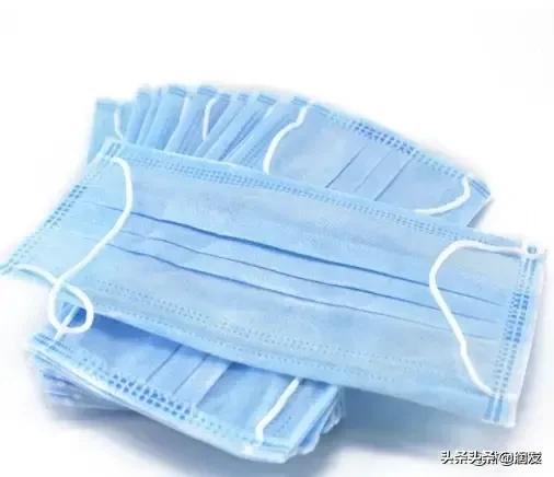 刘在石捐赠卫生巾:我新开一个小口罩厂，三台机器，如何将我工厂的口罩出口到国外？