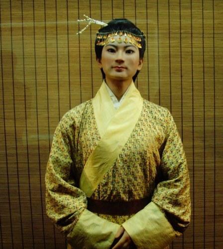 海昏侯墓:三星堆，马王堆，海昏侯——哪个考古发现价值更大，更出名呢？