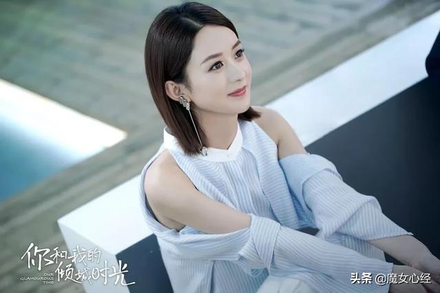 奥黛丽赫本演的电影:我想看一些时尚类的电影来提高服装品位，请问有哪些可以推荐的？