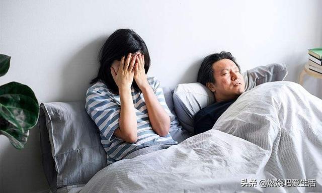 头条问答 - 无性婚姻和爱情真的很痛苦,现在无性婚姻普遍吗?