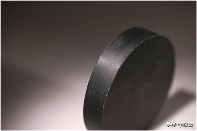 青玉值钱吗,和田青玉也分三六九等，青玉有哪些优点？