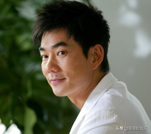 任贤齐儿子:任贤齐唱功其实并不出众，为什么在90年代却那么火？