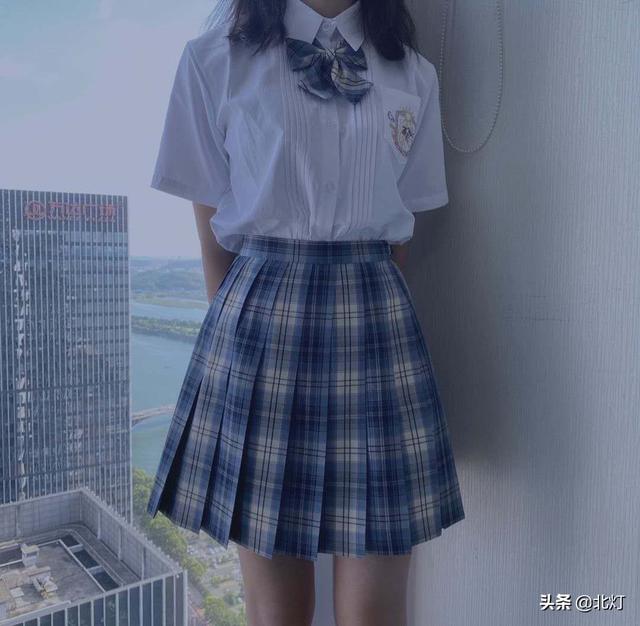 小尤奈jk:如何看待上海漫展“JK”事件，视频录制者发布的道歉截图