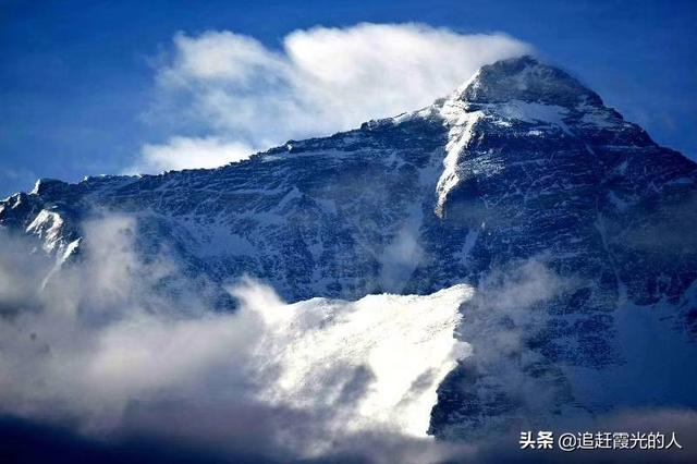 喜马拉雅山帝王花图片是真的吗:为什么感觉古人很少为珠穆朗玛峰留下赞叹和歌颂的诗词文章呢？