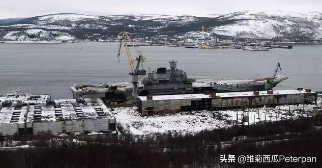 远古巨兽沃那比蛇:库兹涅佐夫号航母和辽宁号相比为什么那么老旧？
