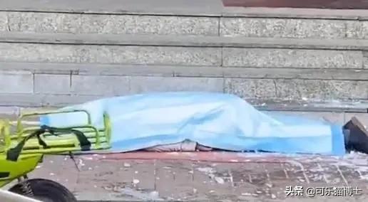 长春一小区冰溜子脱落砸死过路30岁男子,如何分责？