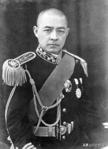 冯玉祥简介:民国时期，西北军将领冯玉祥是如何从小兵做到总司令的？