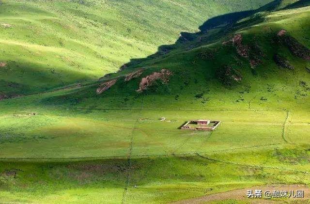 8月份去哪里旅游好(八月适合去哪里旅行)