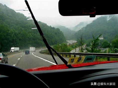 下雨天在车里,你会感觉很舒服吗？