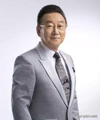 蒋大为国籍是哪国人:那么多中国的孩子在英国上学他们的目的是什么
