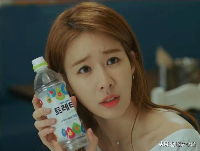 韩妆mm如何画眉:韩国美妆博主教你画眉 化眉毛最需要注意的是什么？
