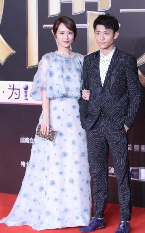 杨紫上节目又懒又敷衍:杨紫张一山童星出道，为什么杨紫越来越红，张一山却糊了？