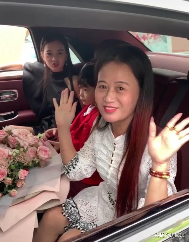 很多<a href=https://maguai.com/marketing/2018.html target=_blank class=infotextkey><a href=https://maguai.com/marketing/2018.html target=_blank class=infotextkey>直播带货</a></a>的，上千的护肤品不到一百就可以秒，你们都敢买吗