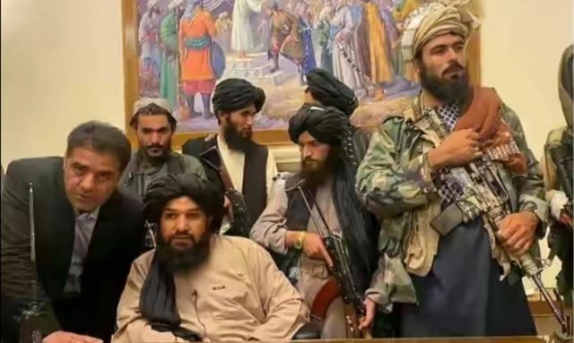 阿富汗地方银行美元储备告急，塔利班有能力控制阿富汗全国吗？